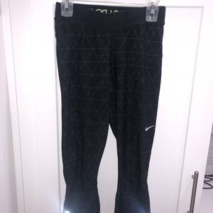 Women's Nike Dri-Fit Cropped Leggings